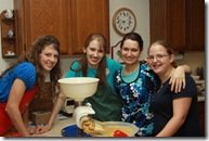 What a great applesauce-making team!